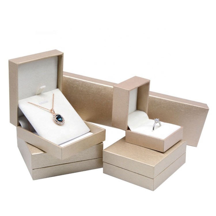Right-angle-gold-luxury-jewellery-box-packing